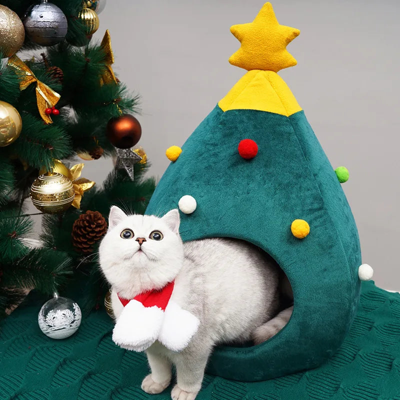 Cozy Christmas Tree Cat Bed - Warm and Comfortable Winter Nest for Cats and Small Pets